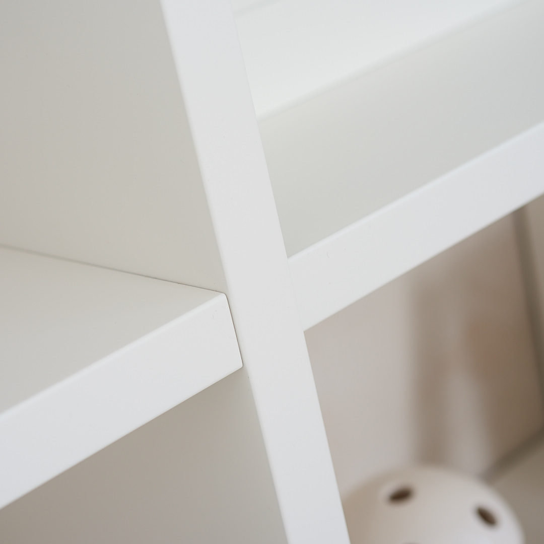 Detailansicht_Regal_Weiss_lackiert_Wehry